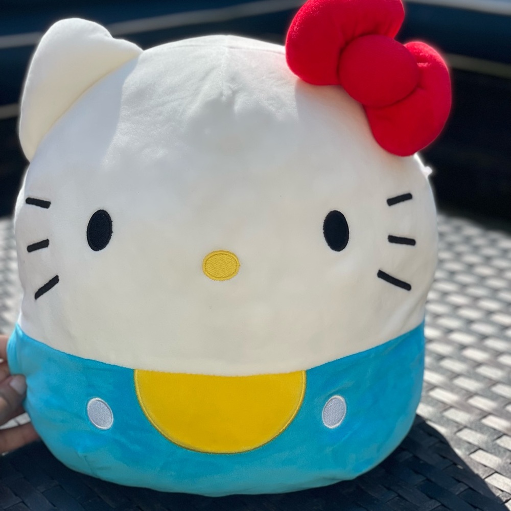 12 Inch Hello Kitty Squishmallow NWOT